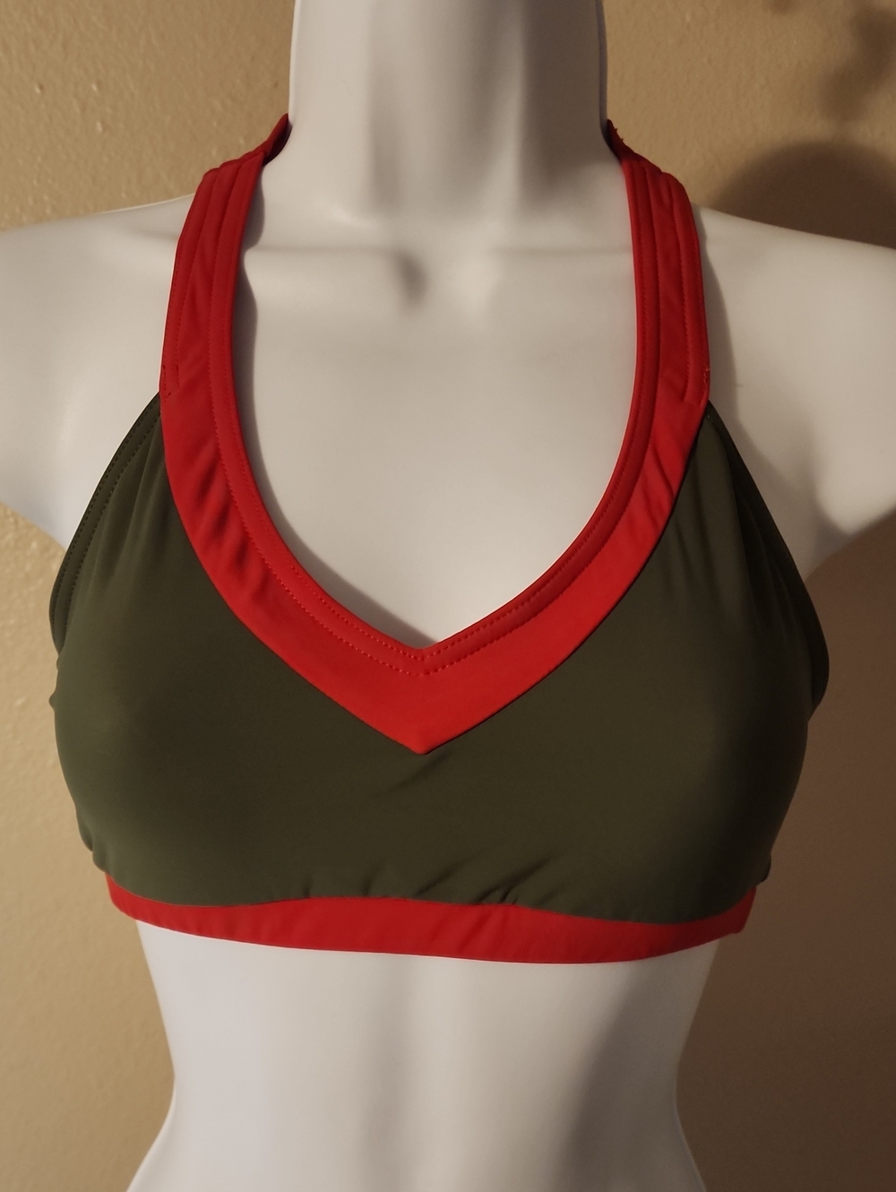 Capezii Olive & Red V-Neck Sports Bralette